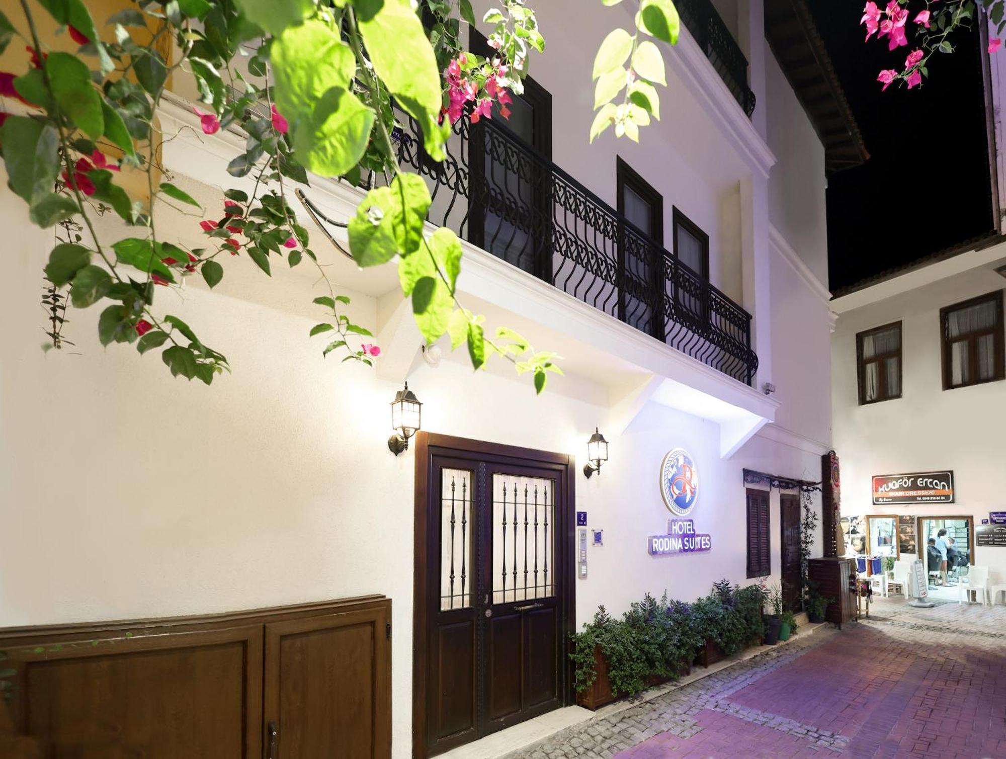 Rodina Suites Hotel Kusadası Esterno foto